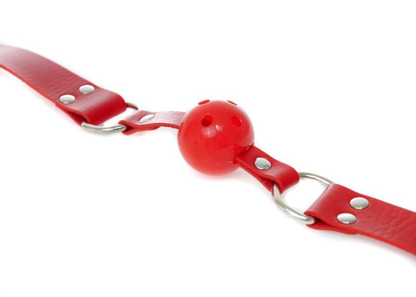 Кляп червоного кольору Knebel-Ball Gag - Fetish Boss Series 61-00034 фото