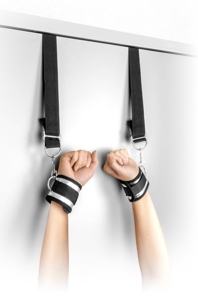 Наручники фіксатори на двері DOOR HANGING HANDCUFFS 90-570411 фото
